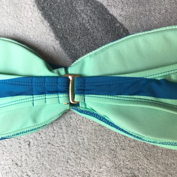 🌸5/$30🌸 Mossimo Striped Bikini Top, EUC, S - Picture 8 of 11
